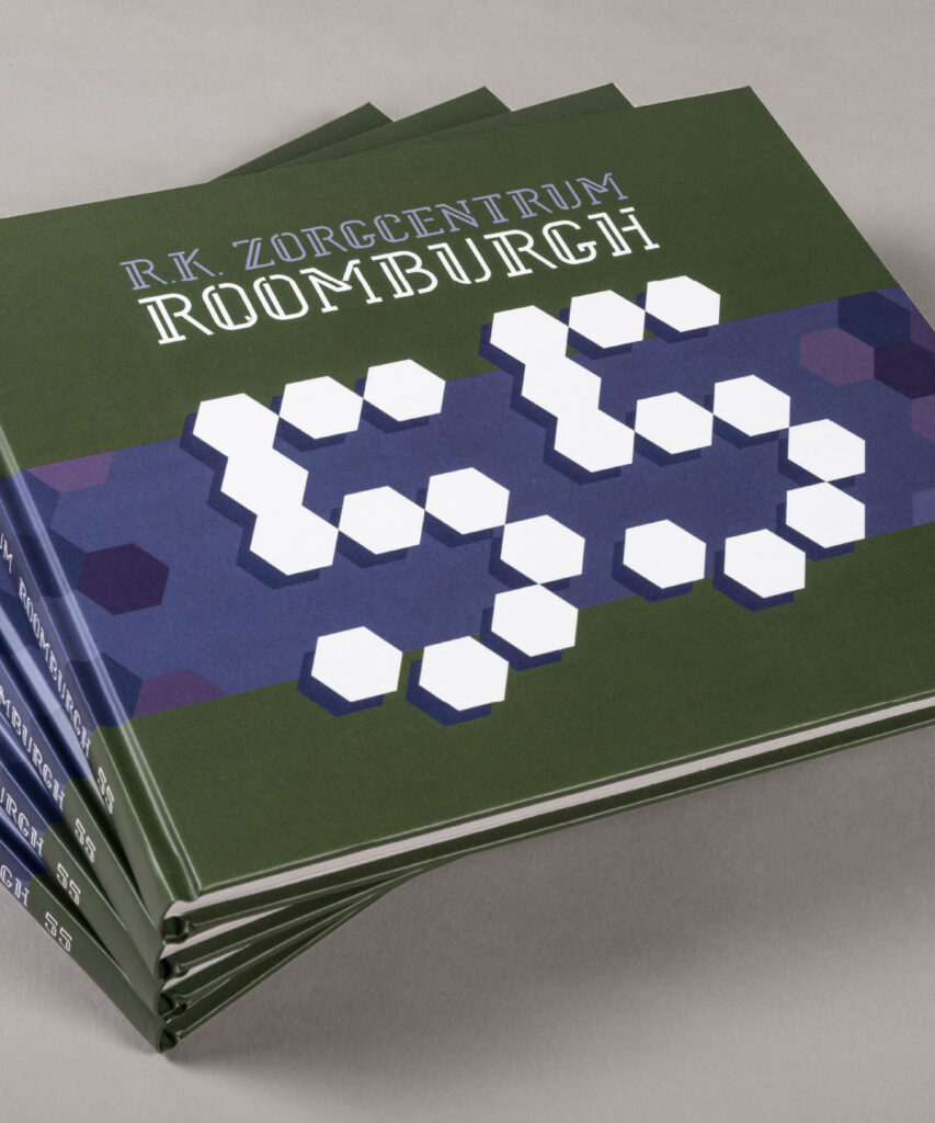 Jubileumboek Roomburgh 55 jaar. Het rooms-katholieke zorgcentrum Roomburgh in Leiden bestaat 55 jaar. Ter ere van dit jubileum is een boek uitgebracht. Het ontwerp is van M-space grafisch ontwerpers uit Den Haag.